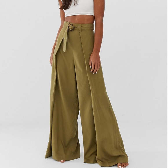 beach khaki pants